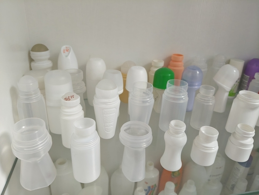 Máquina de moldagem por injecção ABLB65I para estação HDPE/PP/PVC/PETG com sistema de fixação de tipo toggle